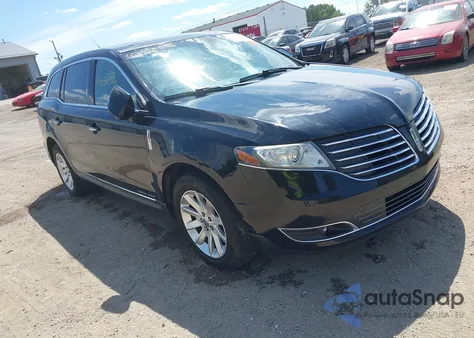 2017 Lincoln Mkt Livery from USA, damaged, VIN 2LMHJ5NK4HBL00917